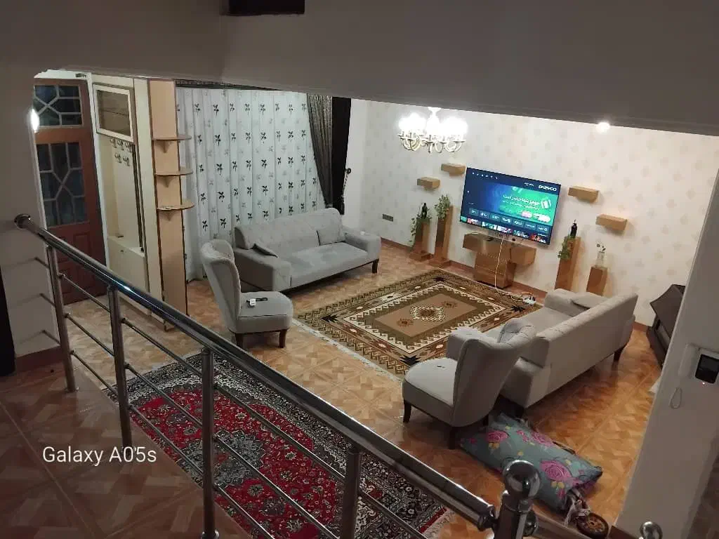 اجاره کوتاه مدت ویلا|اجارهٔ کوتاهمدت ویلا و باغ|رشت, پستک|دیوار