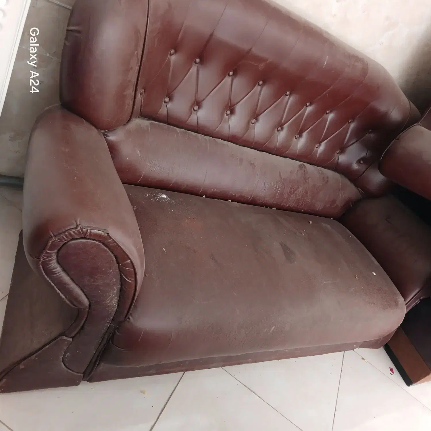 مبل ۶ نفره راحتی‌ رنگ قهوه‌ای|مبلمان خانگی و میز عسلی|اردبیل, |دیوار