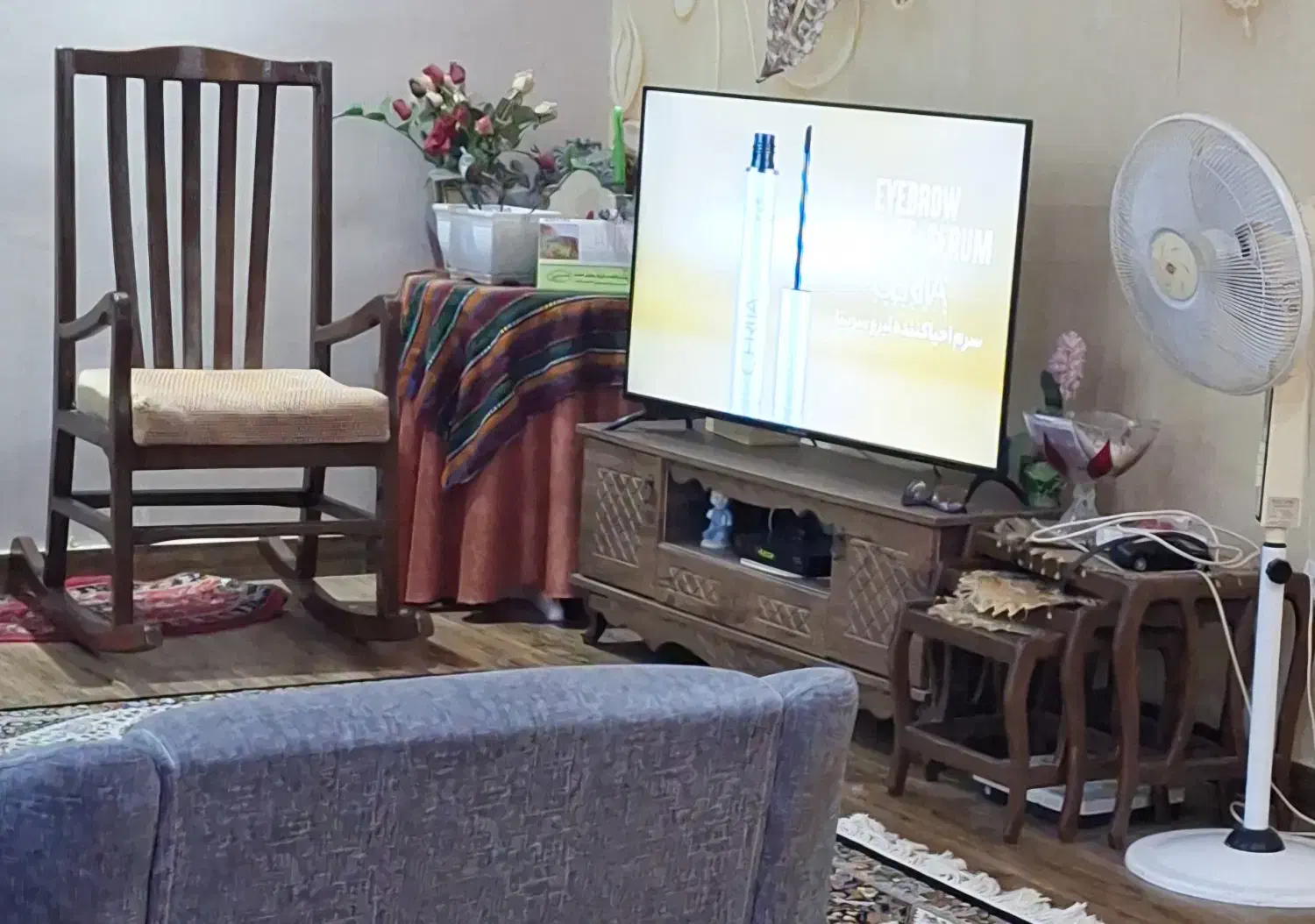 فروش نیم ست مبل تخت تاشو دونفره|مبلمان خانگی و میز عسلی|بندر انزلی, کوی بهار|دیوار