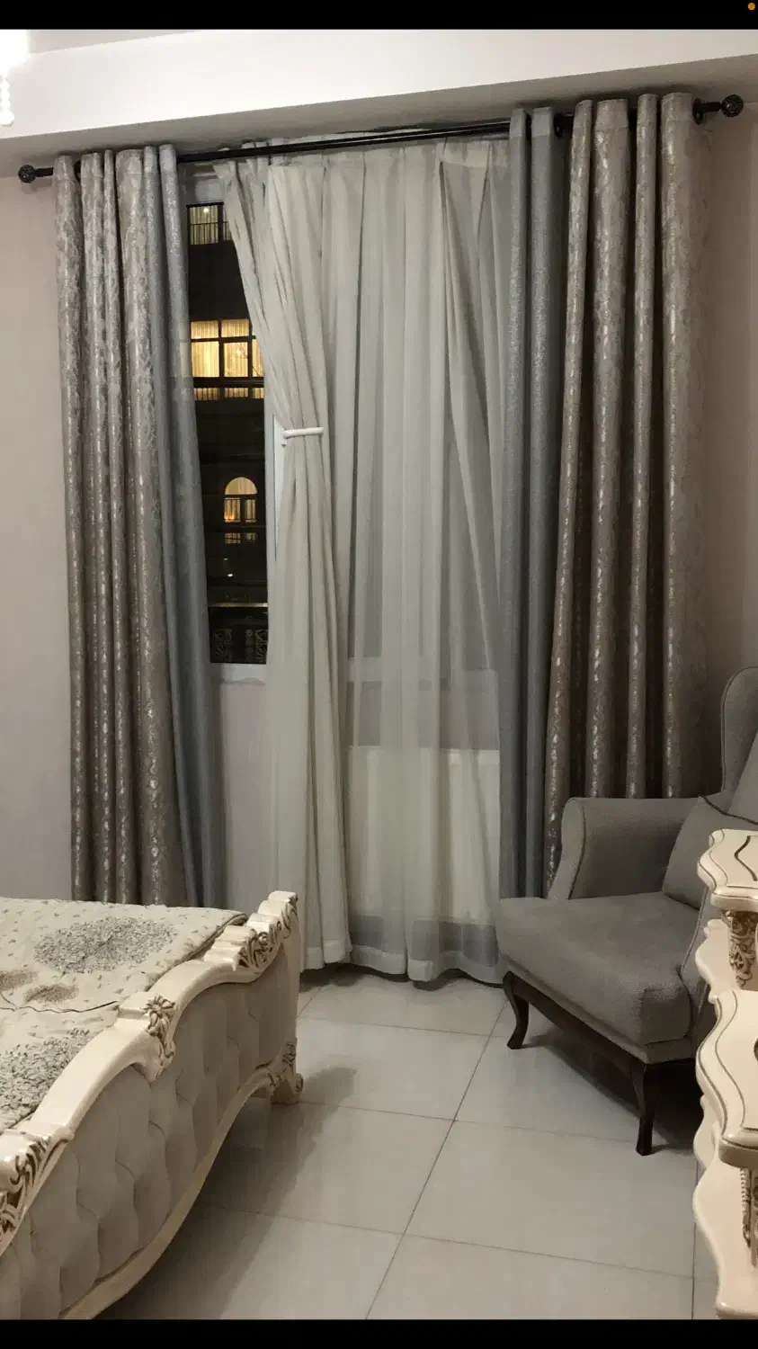 پرده|پرده، رانر، رومیزی|فردیس, منظریه|دیوار