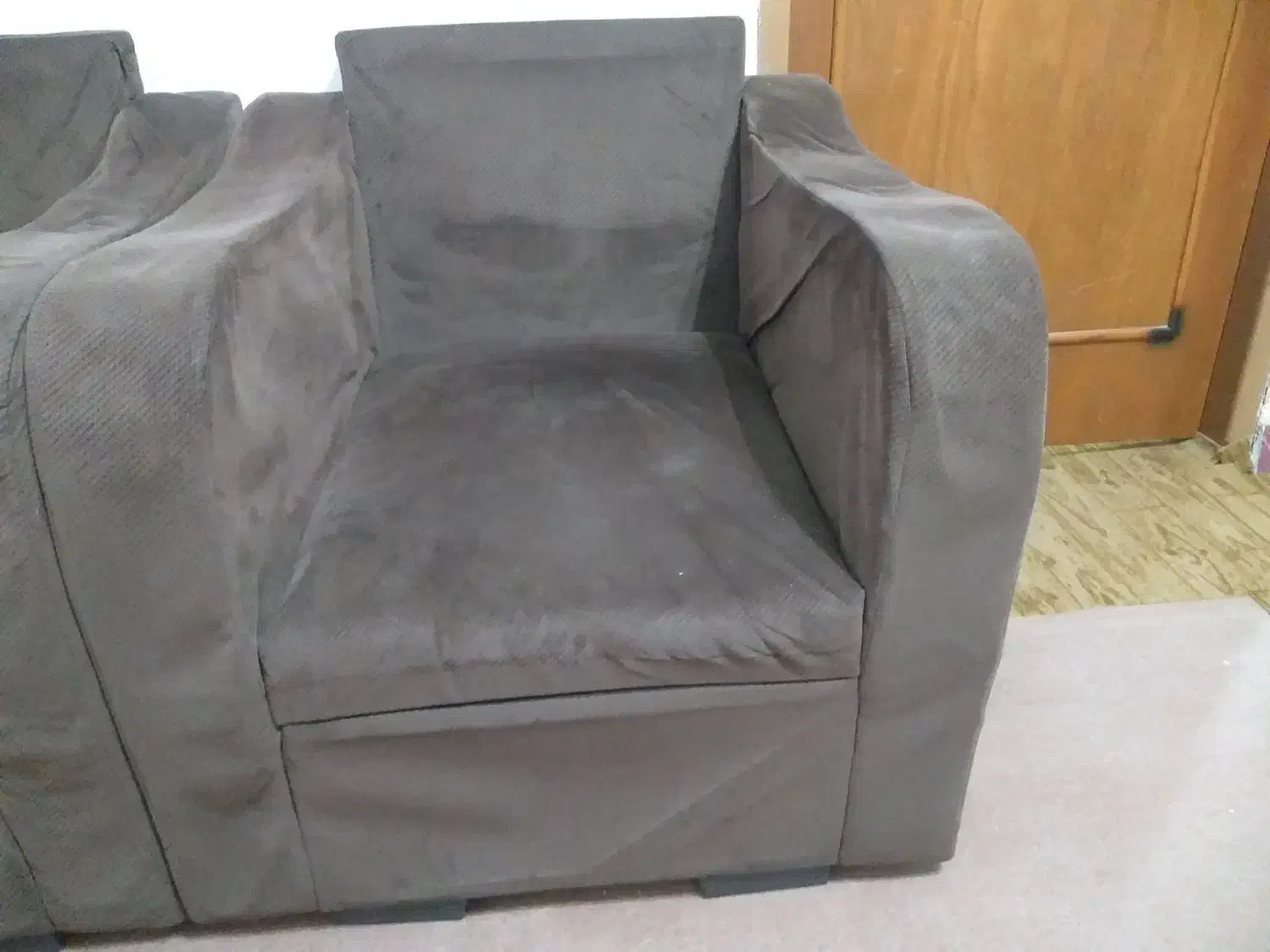 مبل ۸نفره|مبلمان خانگی و میز عسلی|رشت, دیانتی|دیوار