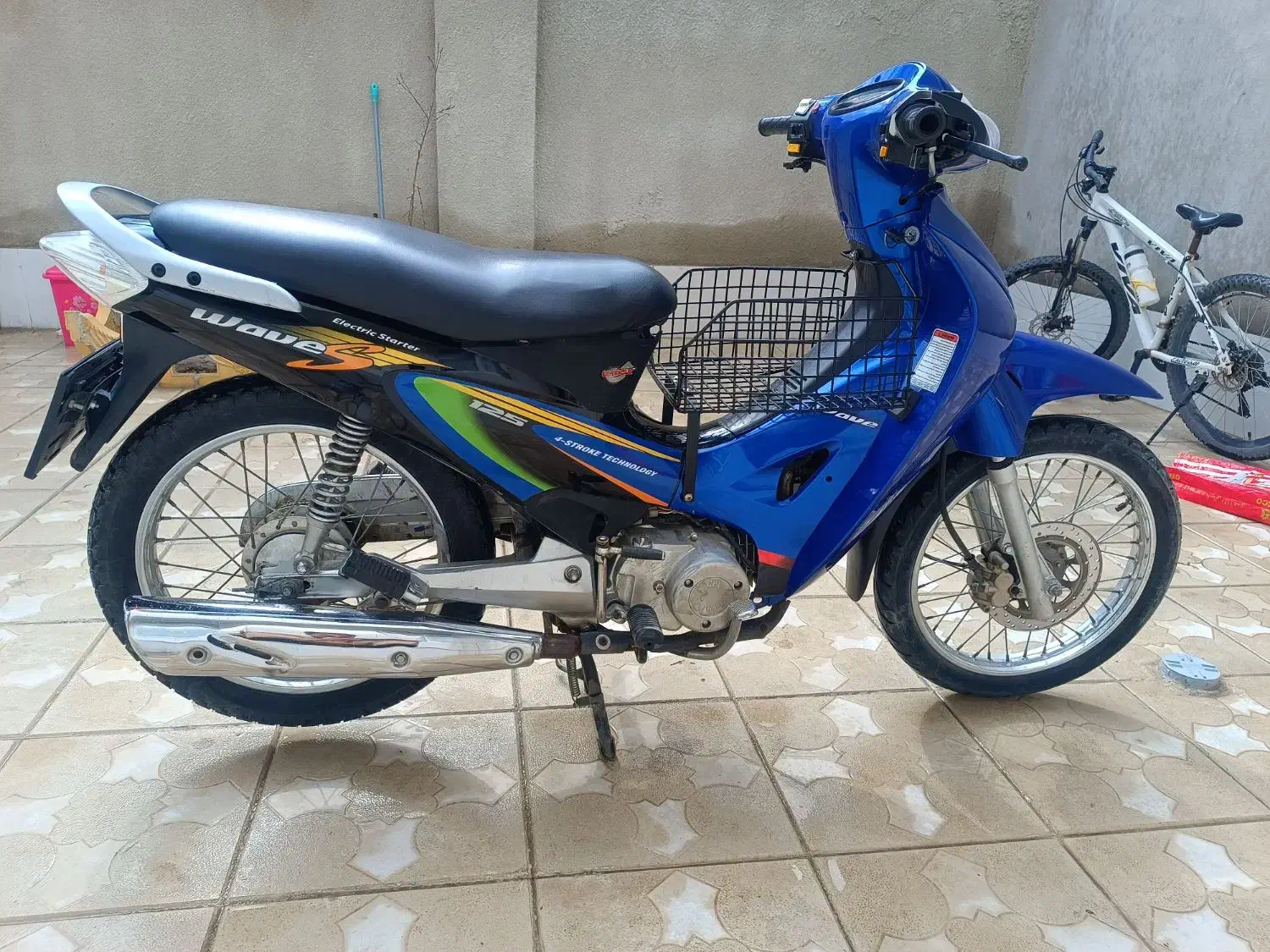 موتور ویو در حد صفر 87|موتورسیکلت|فامنین, |دیوار