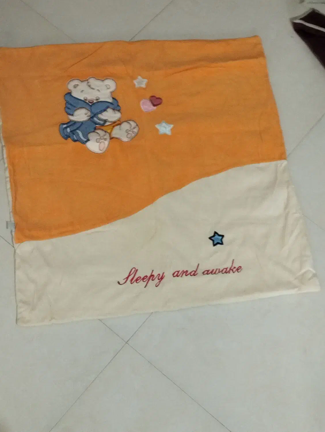 سرویس نوزاد پتو تشک و بالشت و قنداق فرنگی|رختخواب، بالش، پتو|بروجرد, |دیوار