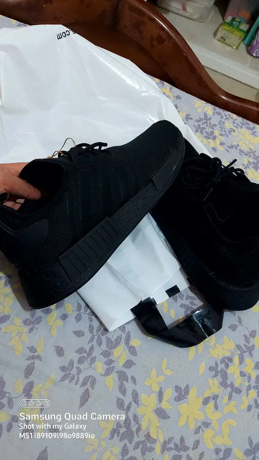 کتونی آدیداس NMD R1 سایز ۴۶ adidas ۲۹ سانت کتانی|کیف، کفش، کمربند|تهران, درختی|دیوار