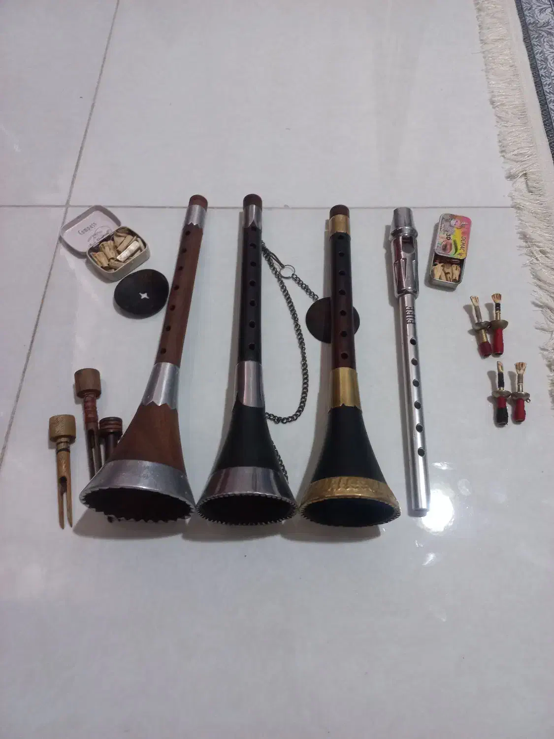 ساز|سازهای بادی|شیراز, زند|دیوار