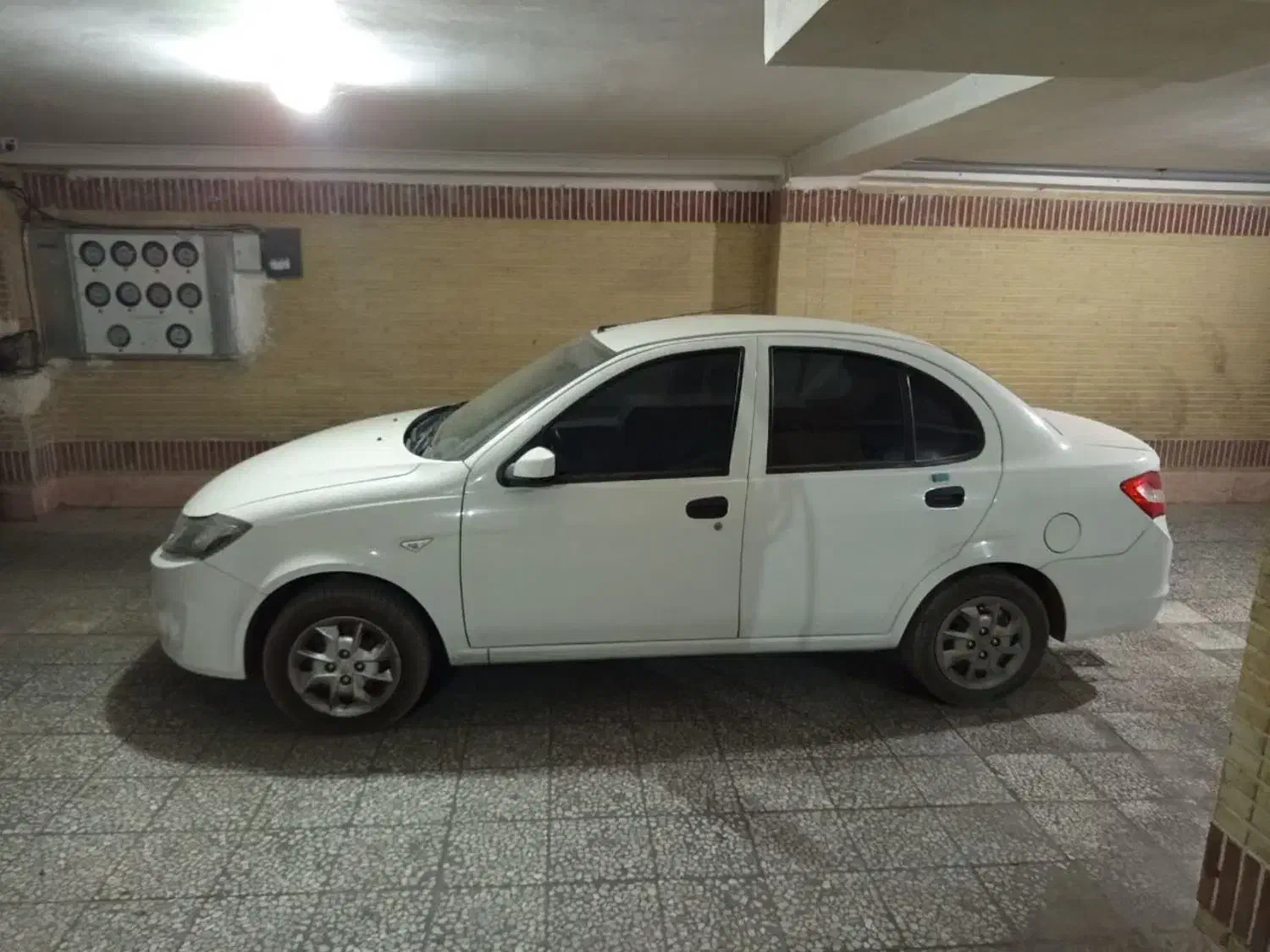 ساینا مدل آخر ۹۹ sبدون خط و خش سالم|خودرو سواری و وانت|کرج, باغستان|دیوار