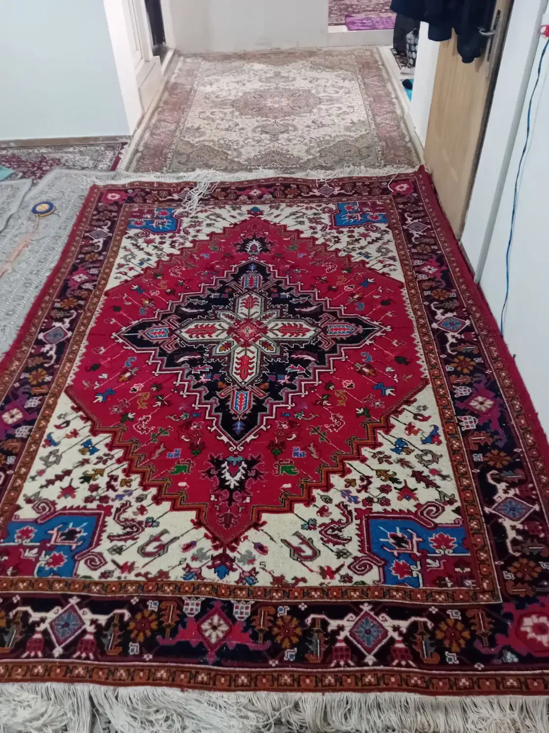 فروش سه عدد فرش مهربان دست بافت|فرش|اسلامشهر, مطهری|دیوار