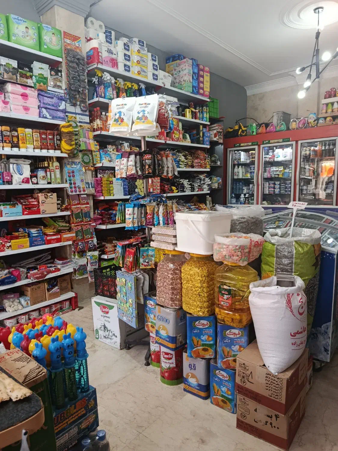 به یک کارگر جهت سوپرمارکت نیازمندیم|استخدام خدمات فروشگاه و رستوران|دماوند, دماوند|دیوار