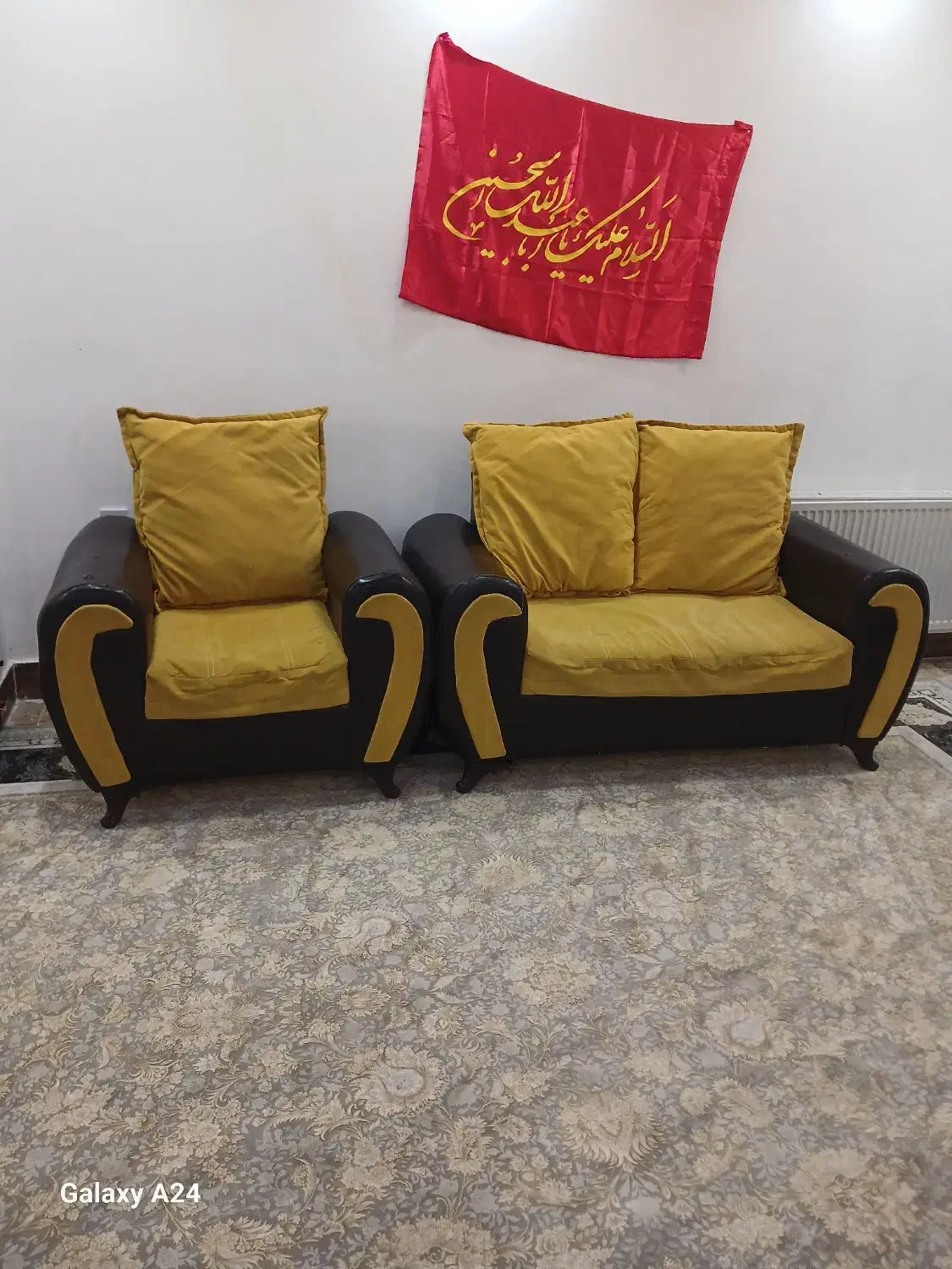 مبل تمیز و خوش رنگ|مبلمان خانگی و میز عسلی|یاسوج, |دیوار