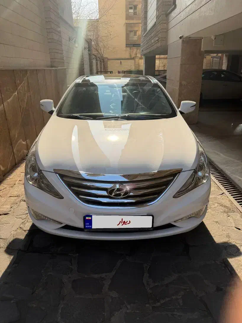 سوناتا YF مدل ۲۰۱۴ سفید|خودرو سواری و وانت|تهران, پاسداران|دیوار