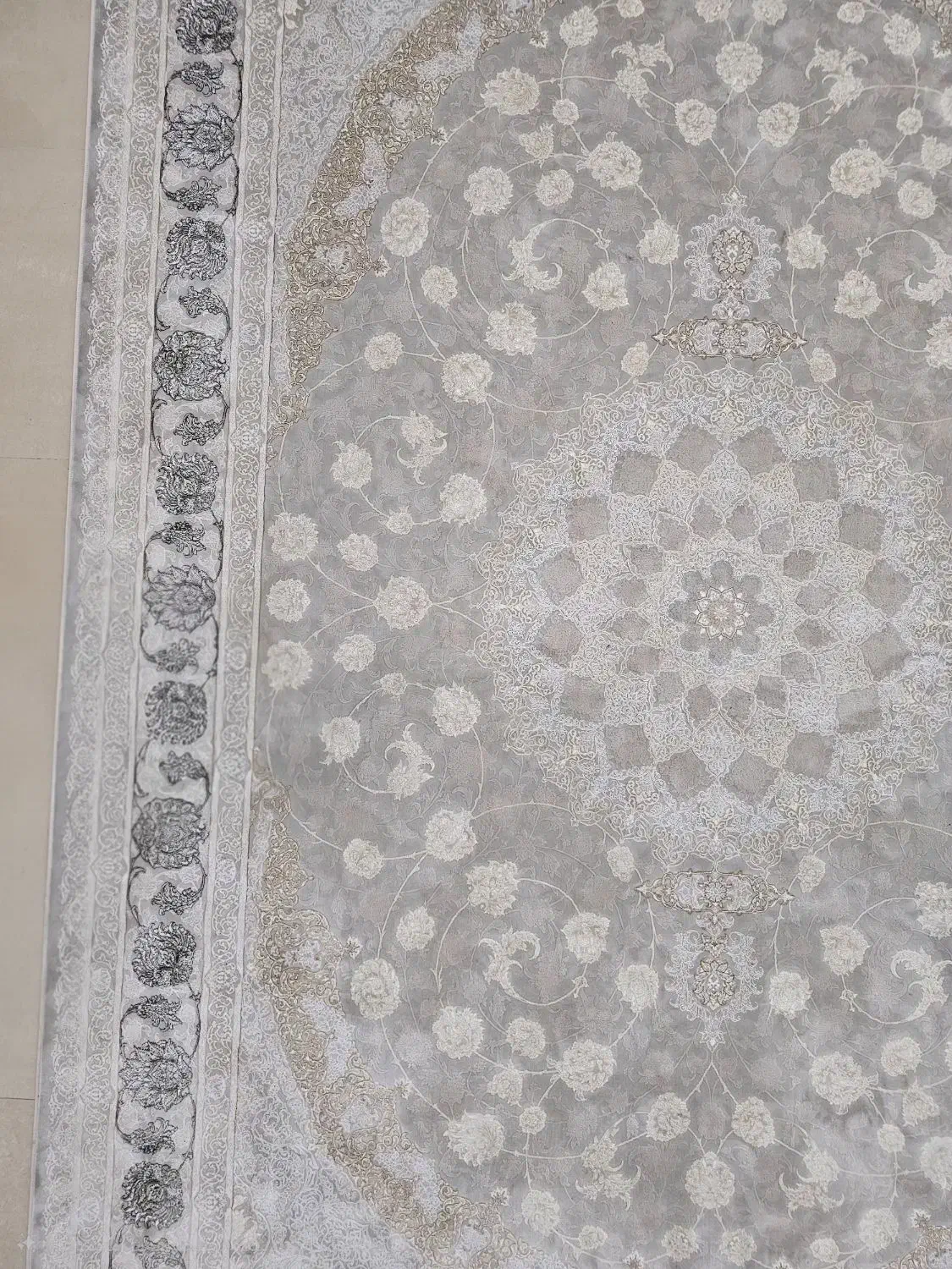فرش ۹ متری قیطران گل برجسته|فرش|رودهن, |دیوار