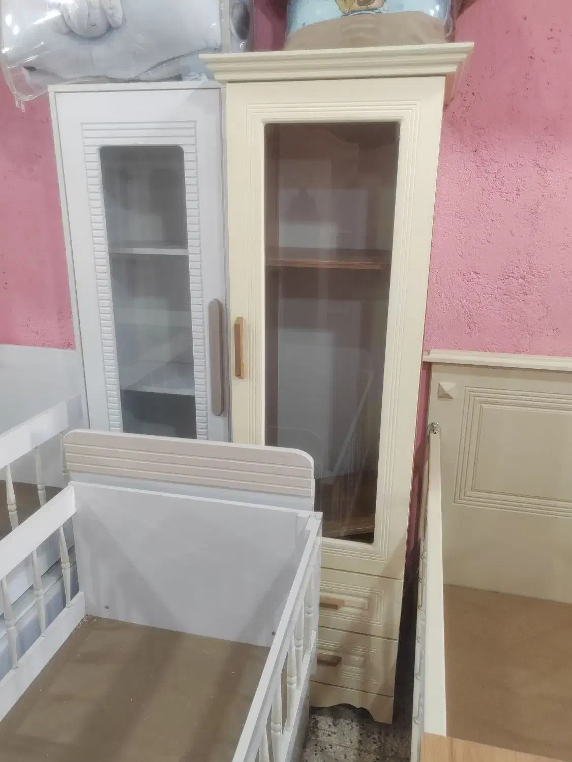 سروی سچوب حصیری سیسمونی کرم سوپر مات|تخت و صندلی بچه|مشهد, توس (بلوار توس)|دیوار