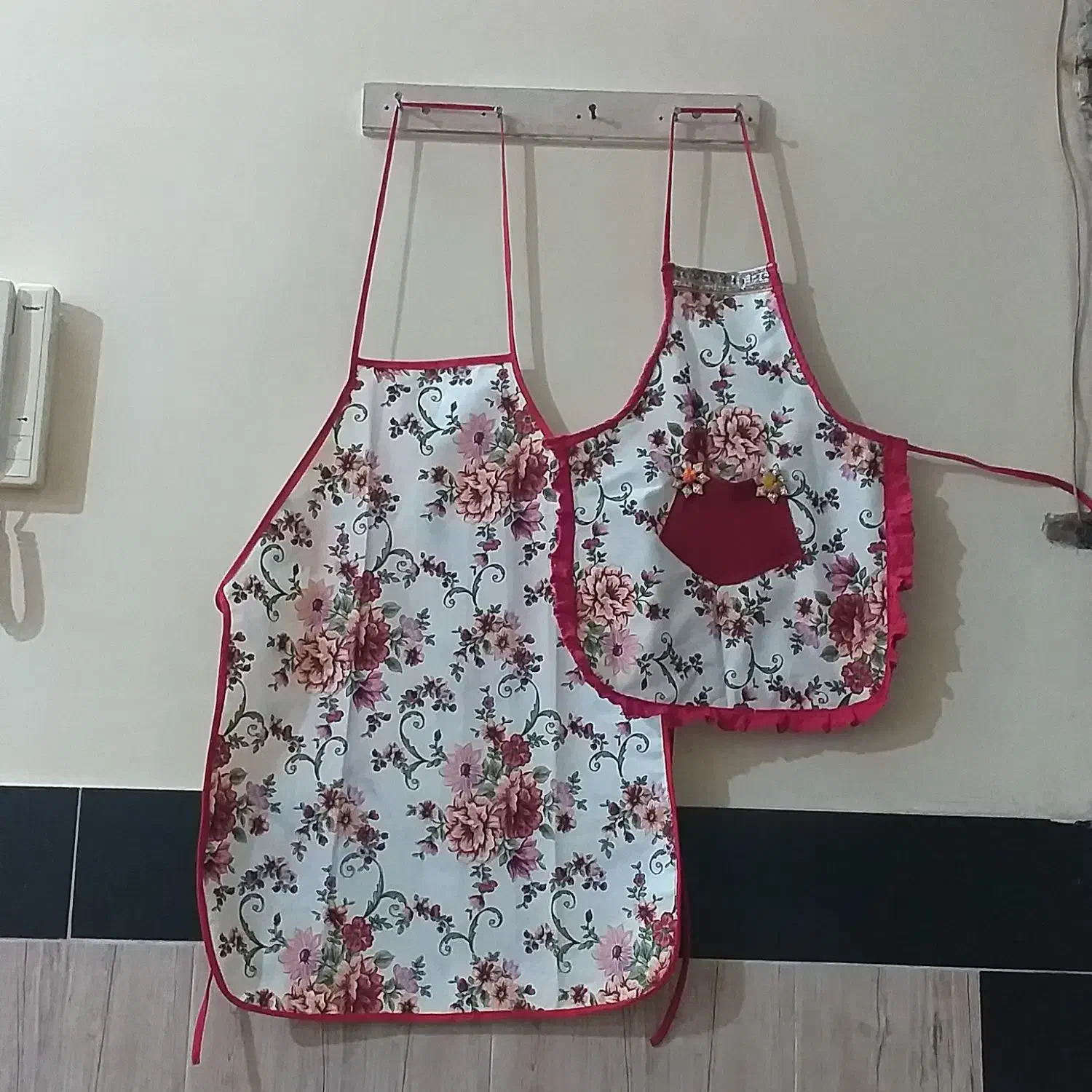 پیش بند دمکن|سفره، حوله، دستمال آشپزخانه|بروجرد, |دیوار