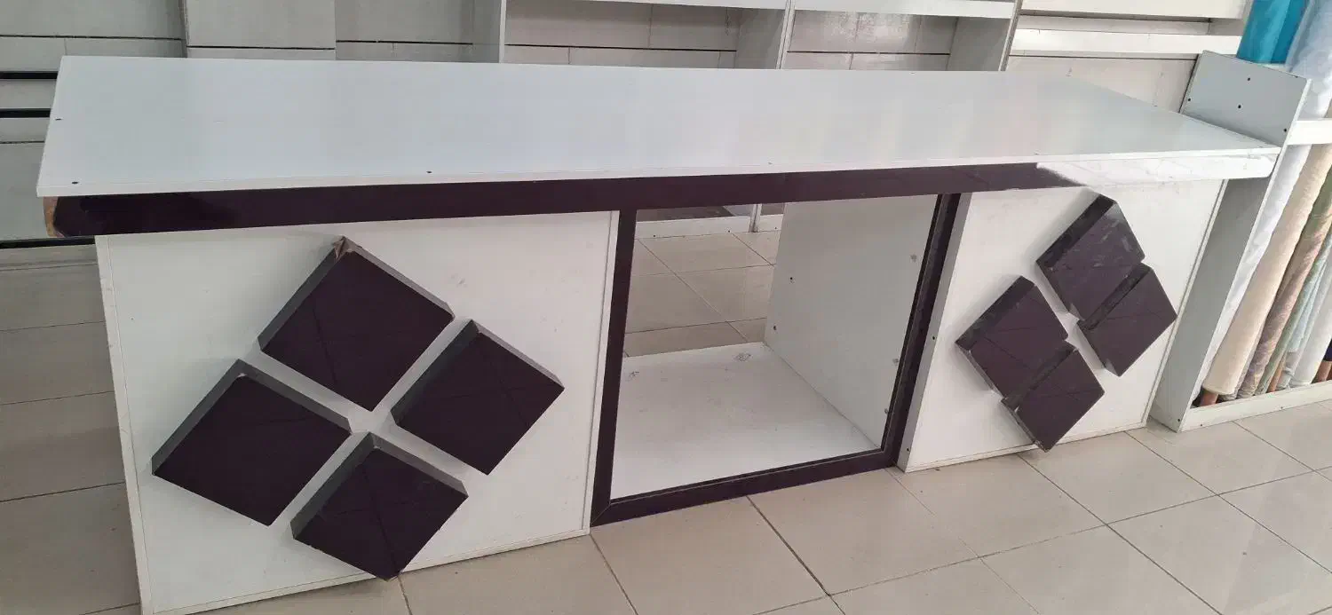 میز پیشخوان یا برش خیاطی جنس ملامین|فروشگاه و مغازه|مبارکه, |دیوار