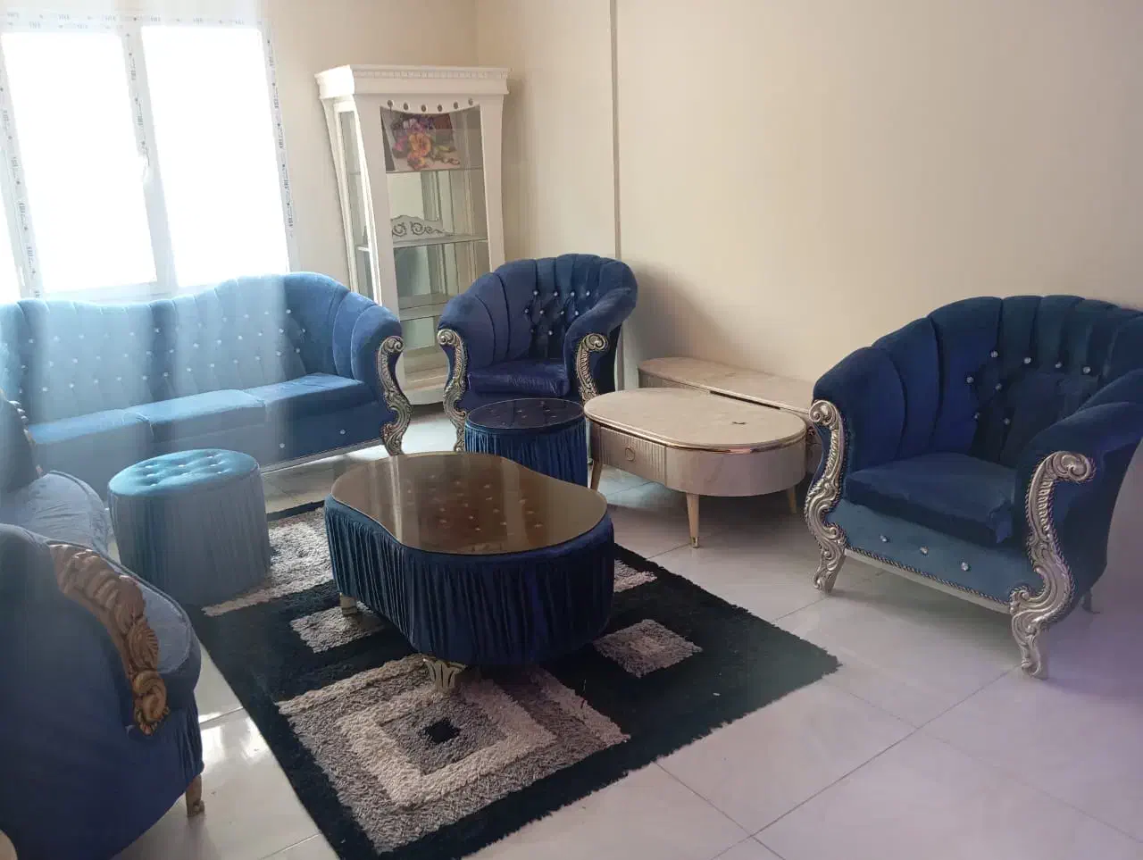 مبل و میز غذاخوری و آکواریوم و میز تلویزیون|مبلمان خانگی و میز عسلی|پرند, فاز ۶|دیوار