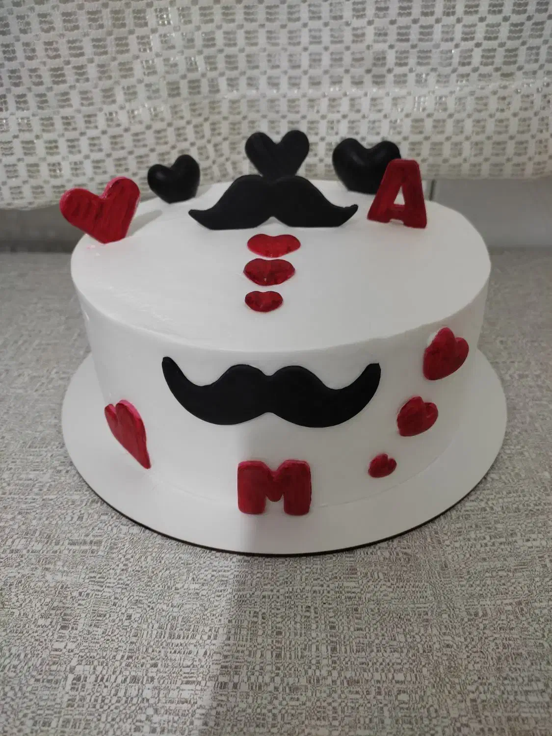 کیک خامه ای|خوردنی و آشامیدنی|قدس, شهر‌قدس|دیوار