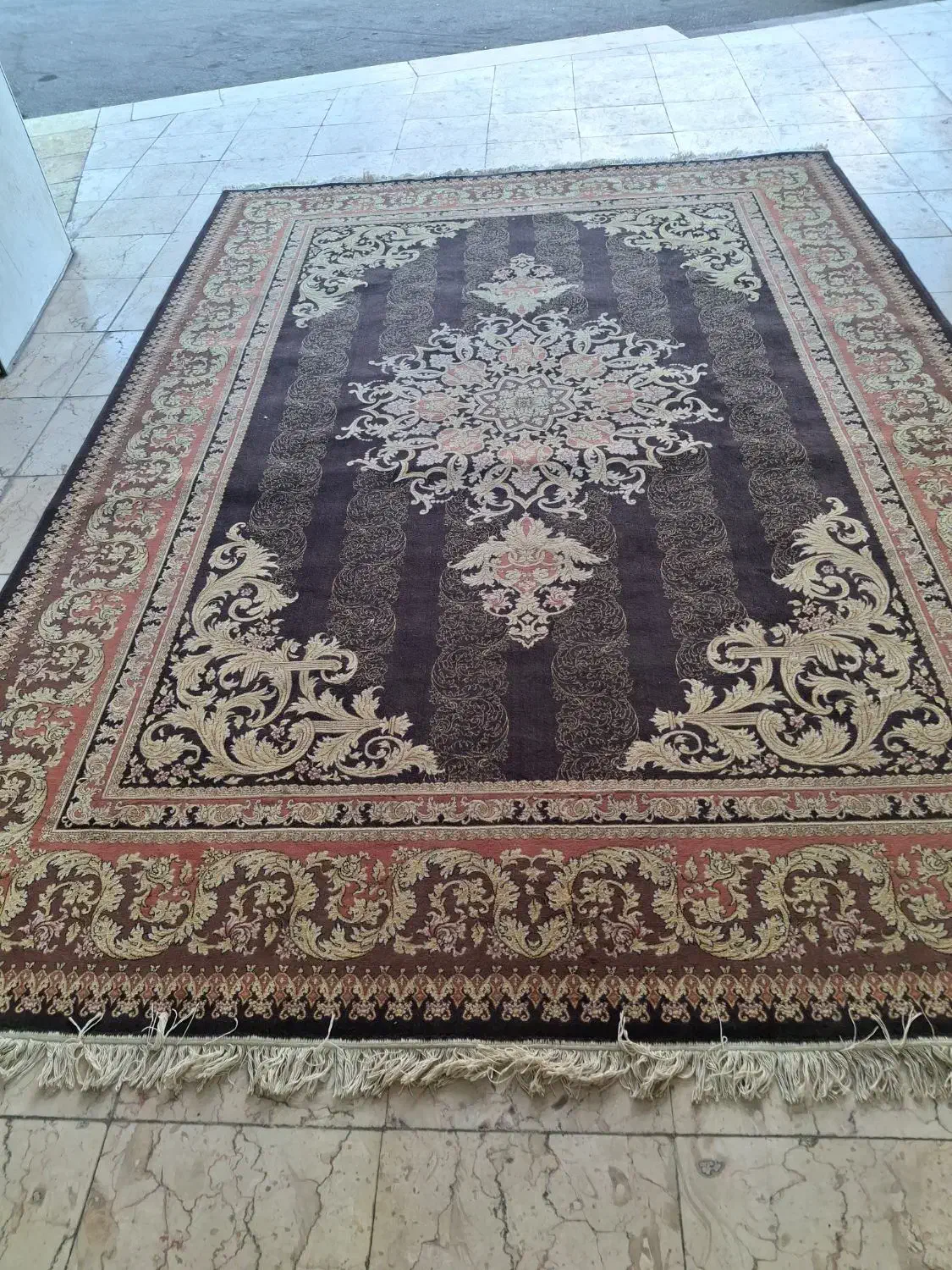 فرش|فرش|اهواز, کوروش|دیوار