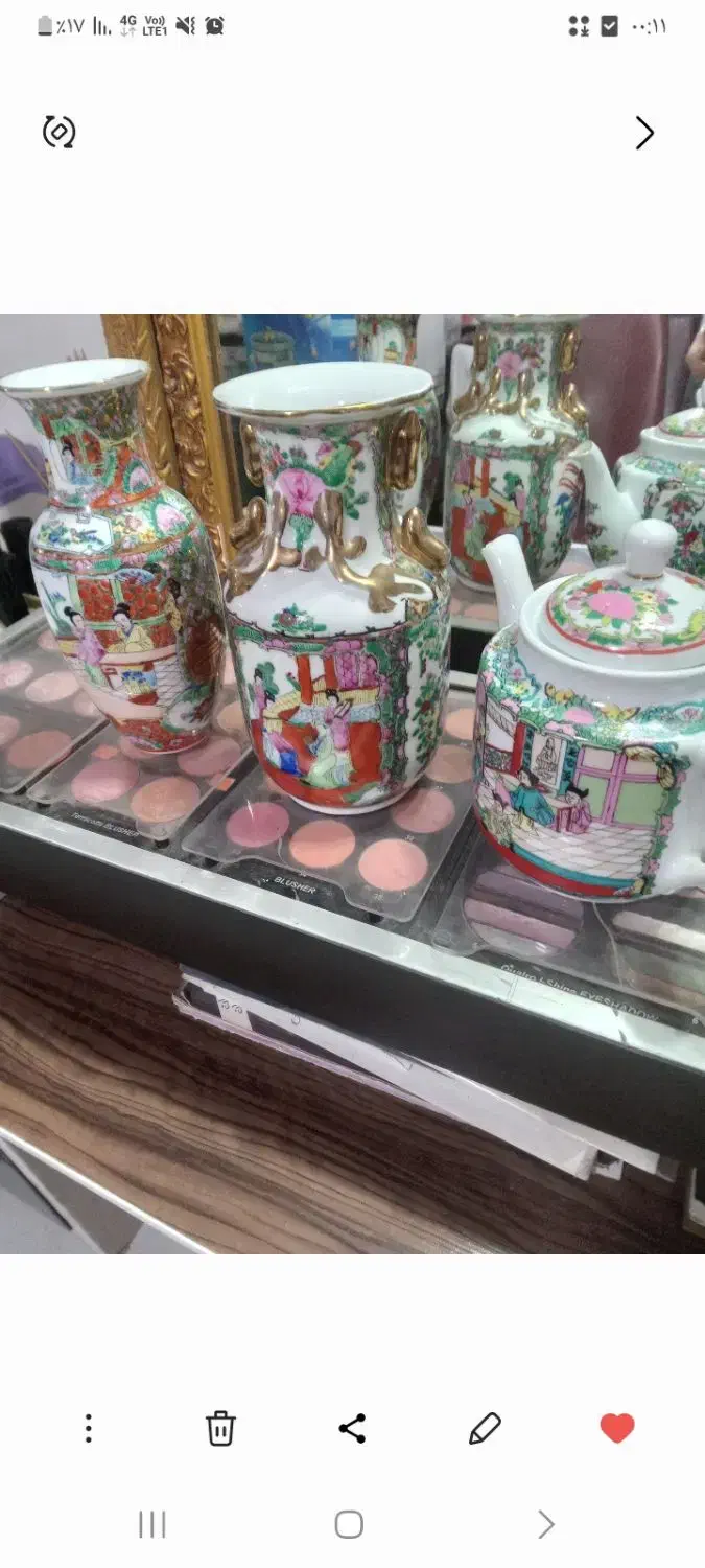 گلدان گل مرغی قدیمی گوشواره ای ویه کوچیک ویه قوری|کلکسیون اشیاء عتیقه|شاهین‌شهر, شیخ بهایی|دیوار