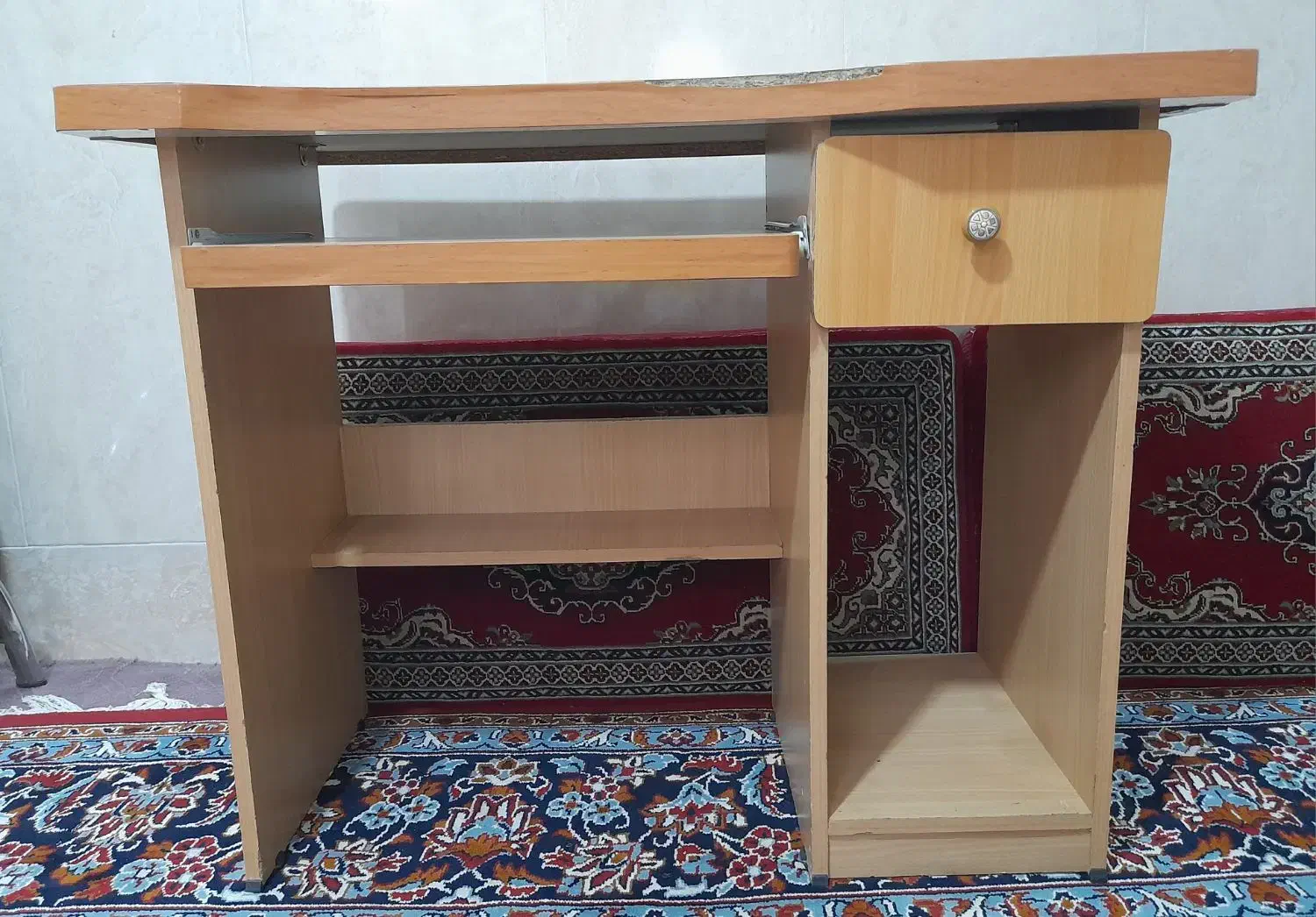 میز کامپوتر|میز تحریر و کامپیوتر|قم, منبع آب|دیوار