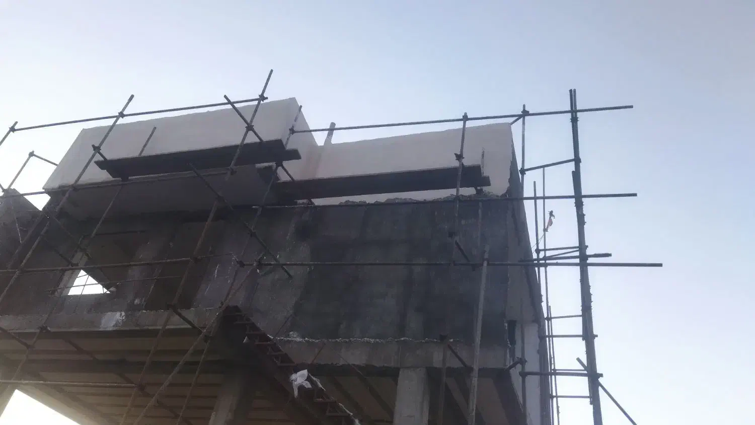 بنای سیمان کاری و سیمان سفید|خدمات پیشه و مهارت|بجنورد, |دیوار