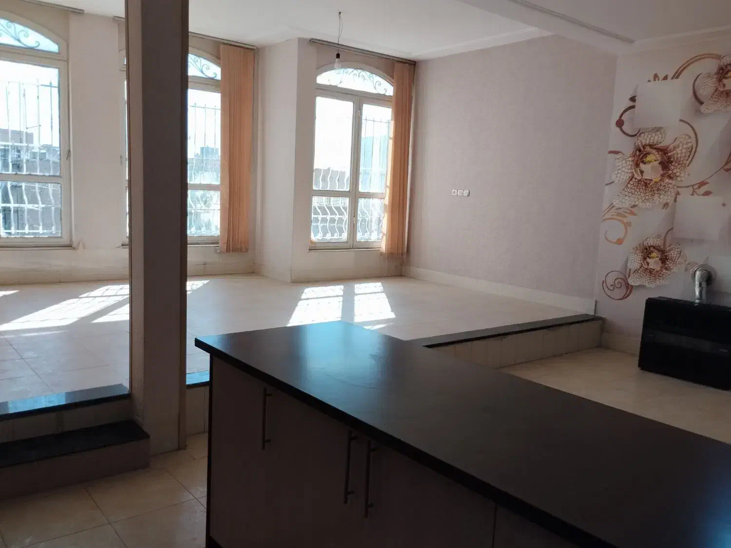 رهن کامل دوخواب|اجارهٔ خانه و ویلا|صدرا-فارس, فاز ۱|دیوار