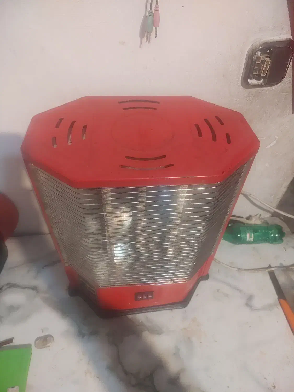 بخاری برقی سه المنته|بخاری، هیتر، شومینه|رشت, چله خانه|دیوار