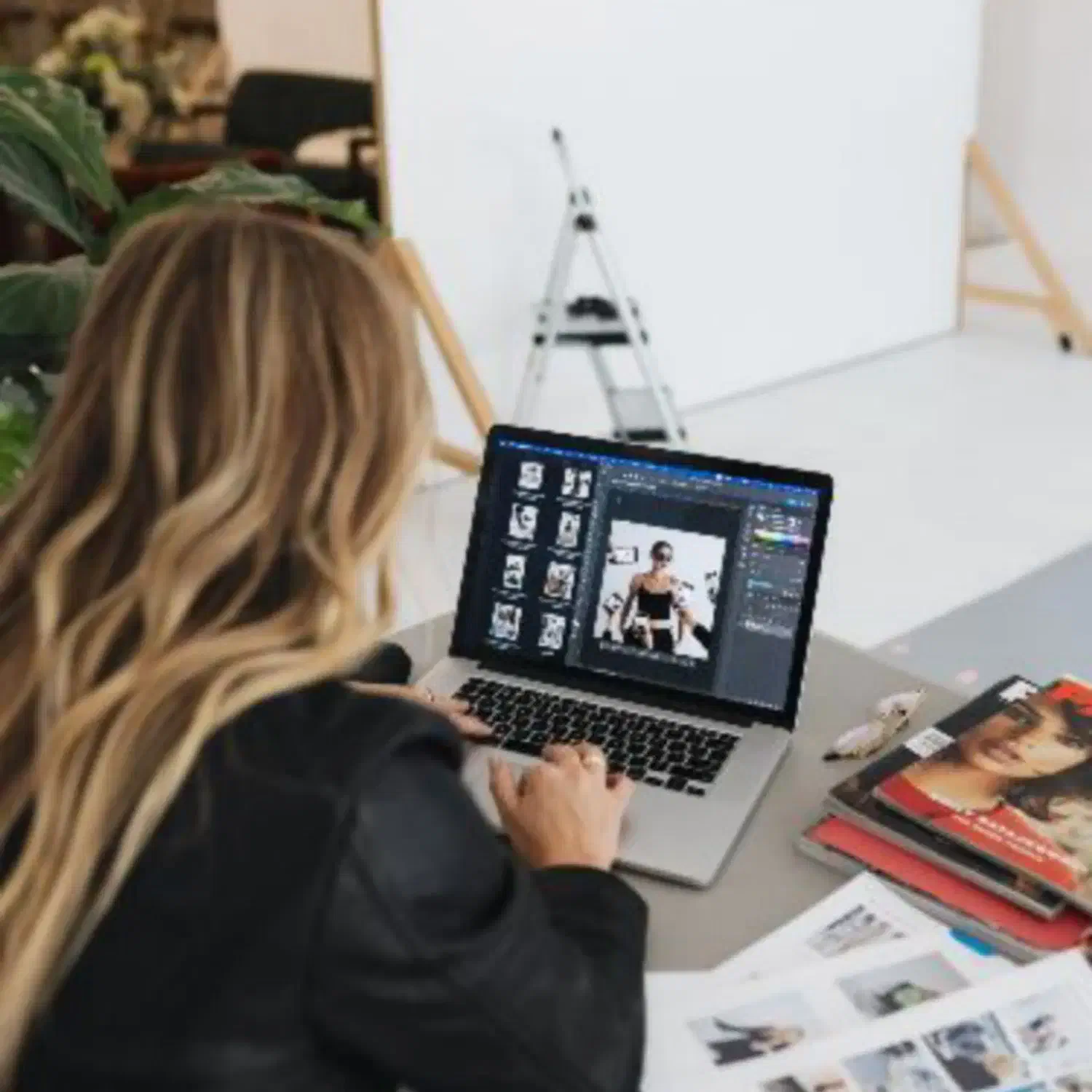 کارآموز آموزش طراحی گرافیک و تابلوسازی کورل دراو|استخدام آموزشی|فردیس, شهرک شهید حسینی|دیوار