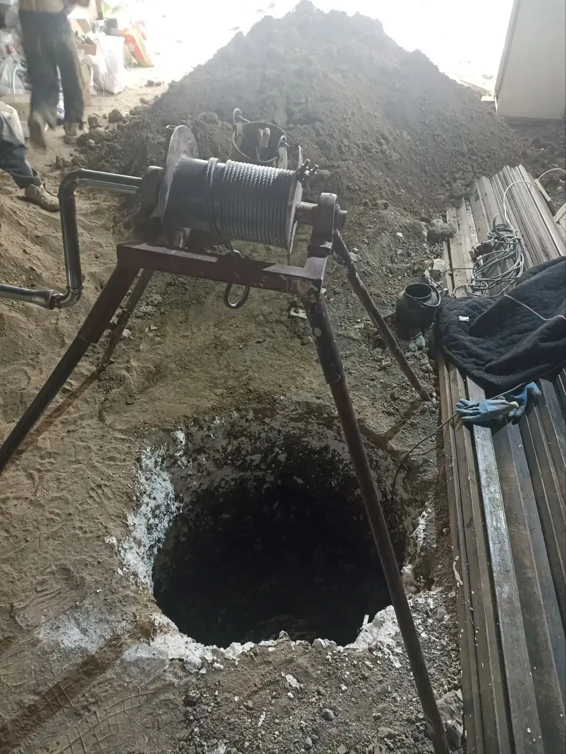 چاه کن ردشناژ سازه نگهبان وصل اگو|خدمات پیشه و مهارت|مشهد, نوید|دیوار