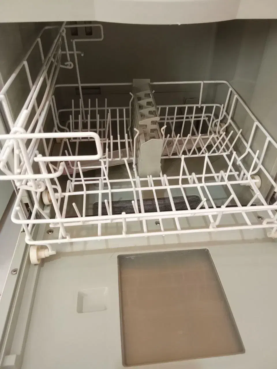 ماشینن ظرف شویی رو میزی|ماشین ظرفشویی|مشهد, الهیه|دیوار