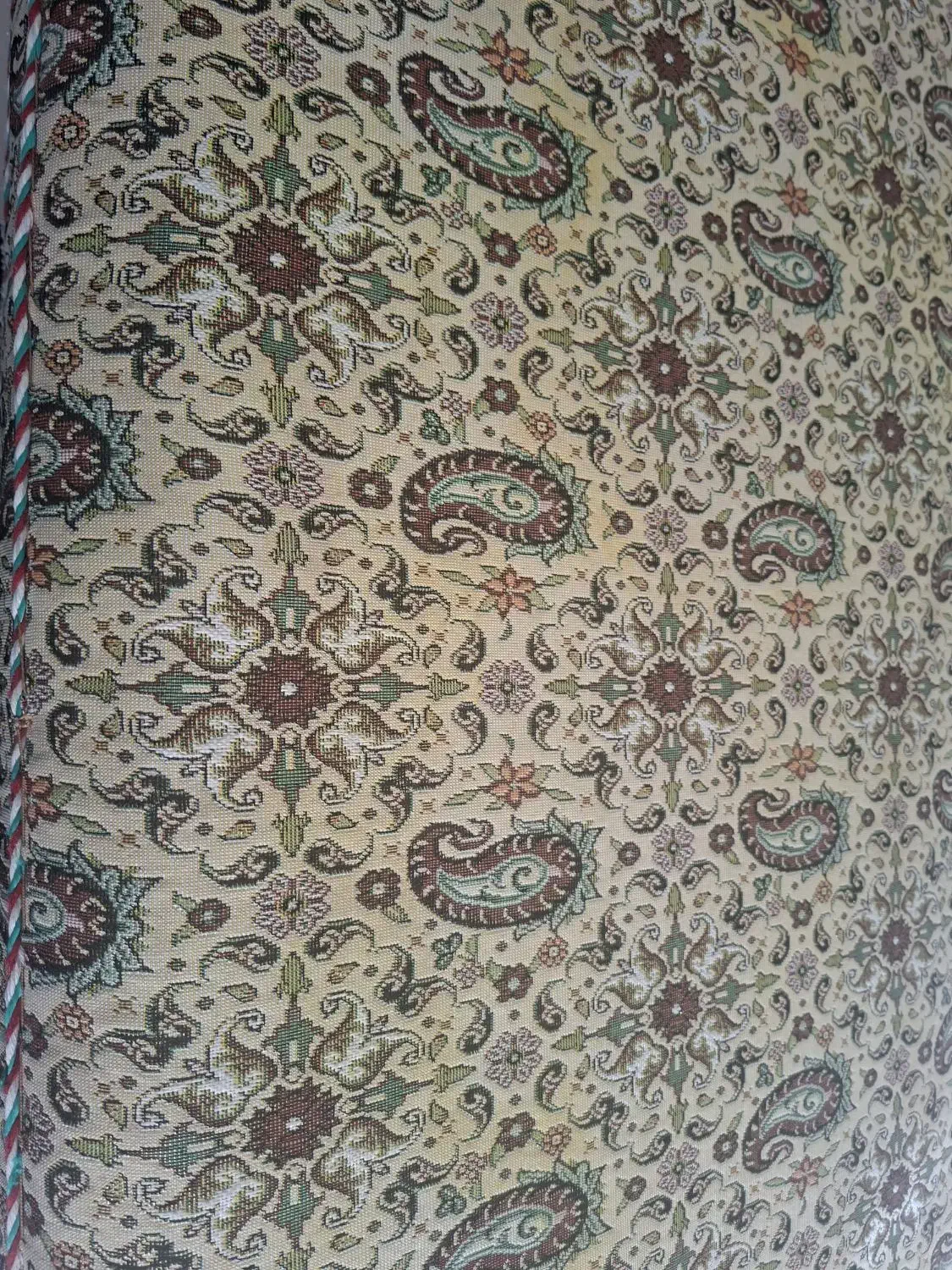 پشتی|پشتی|همدان, |دیوار