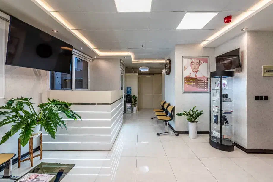 مشارکت با پزشک در کلینیک زیبایی|استخدام درمانی، زیبایی، بهداشتی|اصفهان, سیچان|دیوار