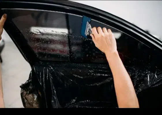 شیشه دودی غرب تهران شبانه روزی ( نصب در محل)|خدمات موتور و ماشین|تهران, پونک|دیوار