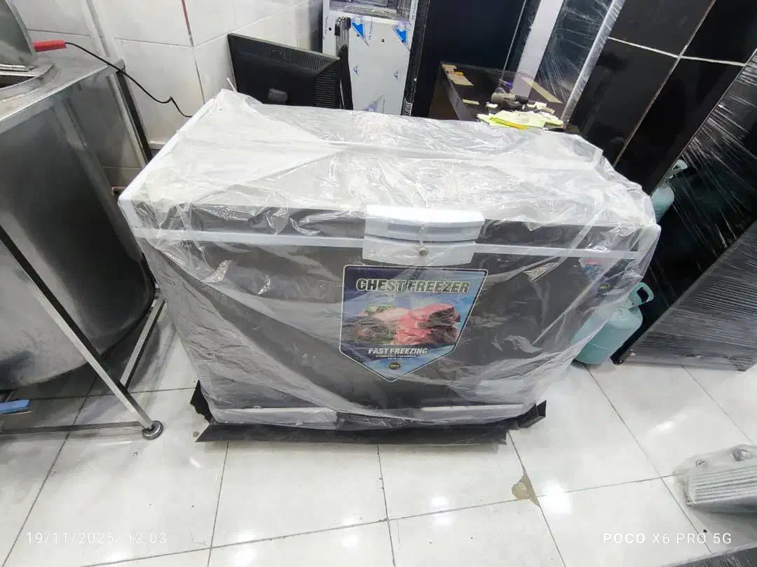 فروش انواع فریزهای صندوقی درب شیشه ای و درب کتابی|فروشگاه و مغازه|کرمانشاه, |دیوار