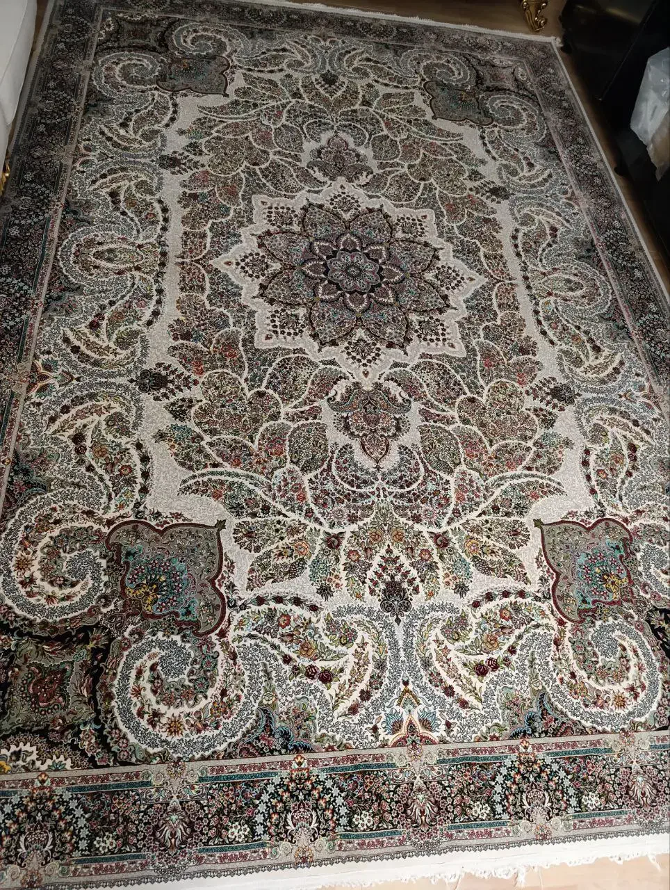 فرش ۹متری ۱۲۰۰ شانه|فرش|ارومیه, |دیوار