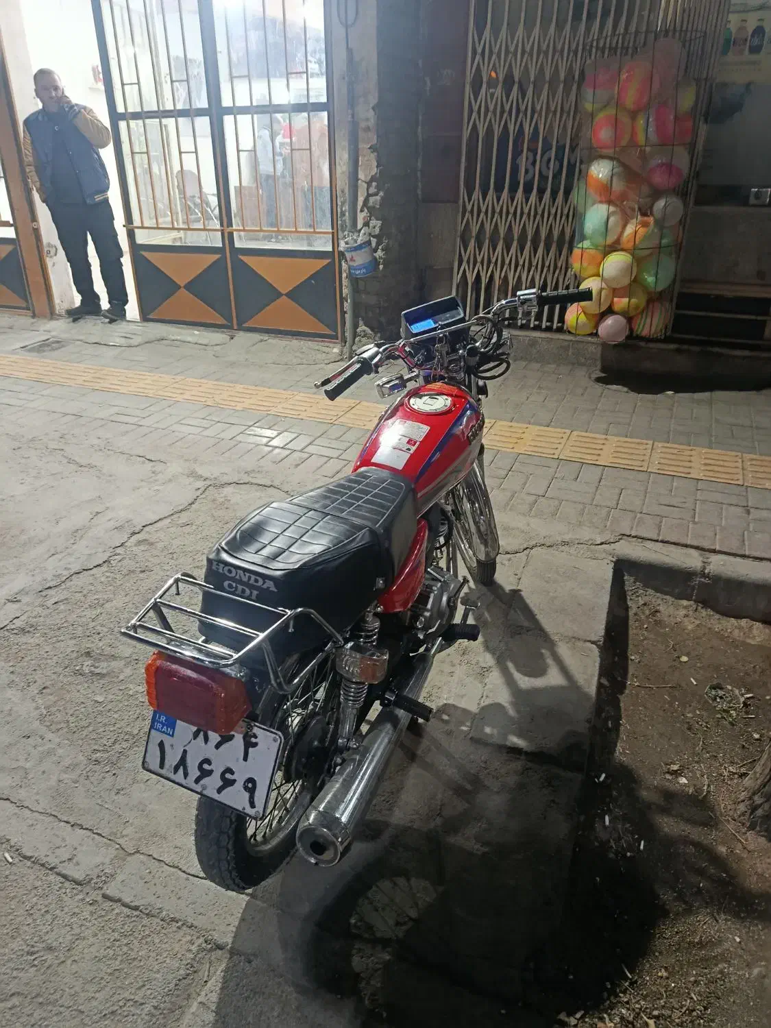 هوندا 125|موتورسیکلت|اصفهان, کوی گلزار|دیوار