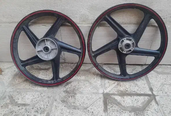 رینگ اسپرت پنج پر|قطعات یدکی و لوازم جانبی|تربت‌حیدریه, شهید قرنی|دیوار