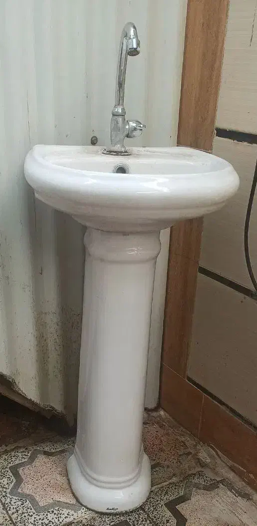 روشویی کاملا سالم|لوازم سرویس بهداشتی|اندیمشک, |دیوار