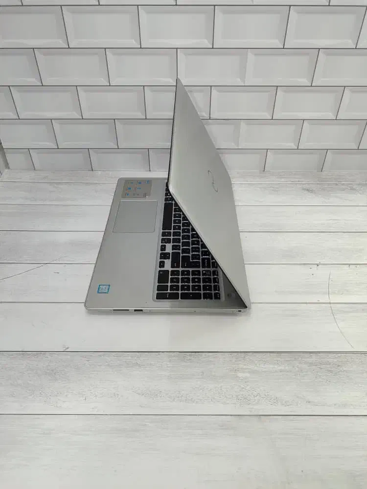 لپ تاپ مدل Dell inspiron 5570 گرافیک مجزا|رایانه همراه|تهران, میدان ولیعصر|دیوار