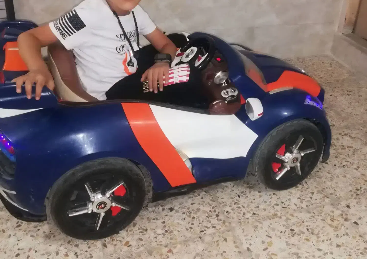 ماشین شارژی|کالسکه و لوازم جانبی|فردیس, شهرک ارم|دیوار