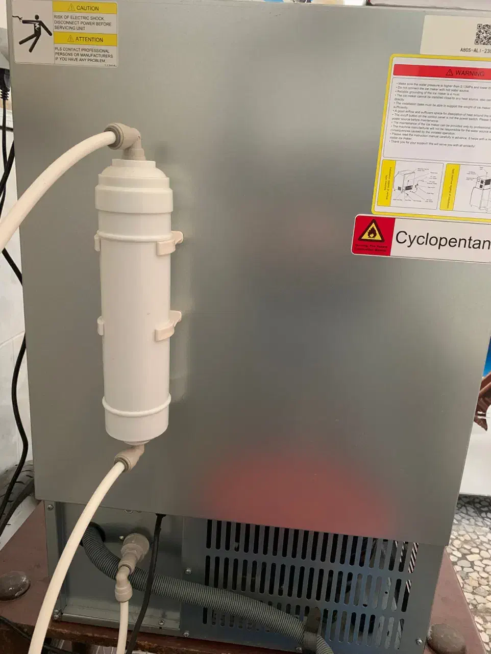 فروش دستگاه یخ ساز مکعبی|کافی‌شاپ و رستوران|ساری, |دیوار