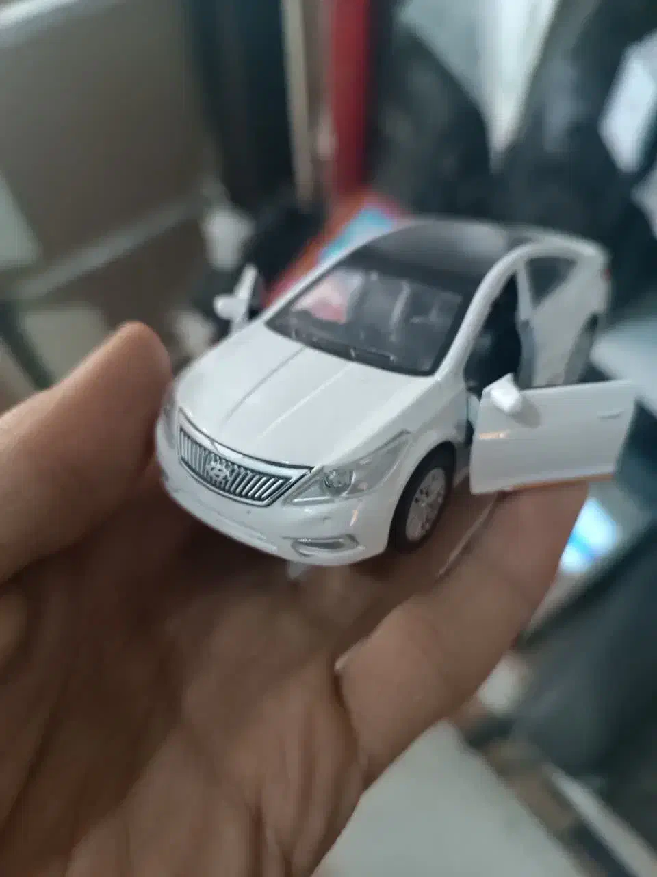 سرکلیدی  فانتزی وماشین های فلزی|اسباب‌‌بازی|شهرضا, |دیوار