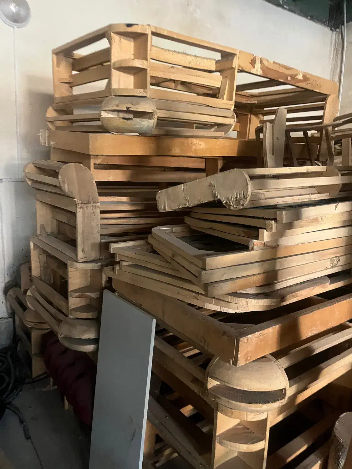 کلاف خام مبلمان تعداد زیاد زیر قیمت|حراج|تهران, تهرانپارس شرقی|دیوار