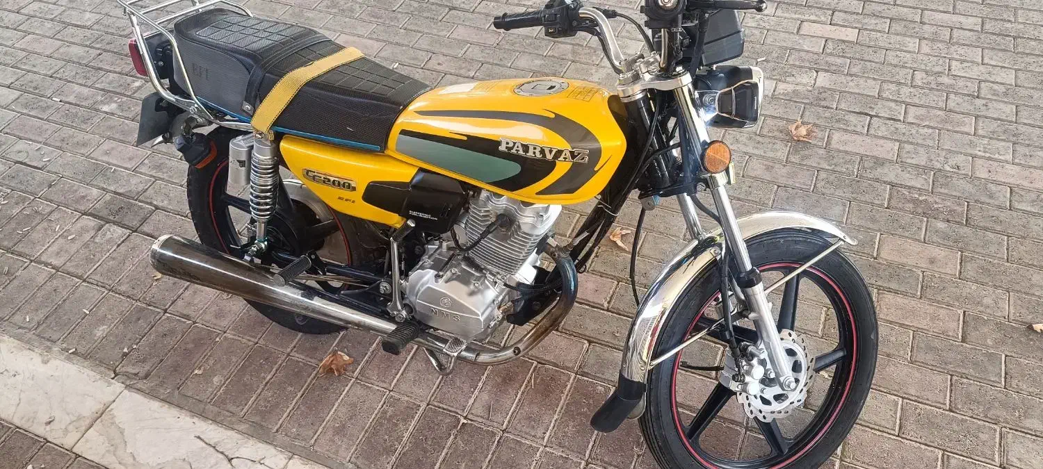 موتور پرواز 200 مدل 1401 موتور سالم مدارک تکمیل|موتورسیکلت|ملایر, |دیوار