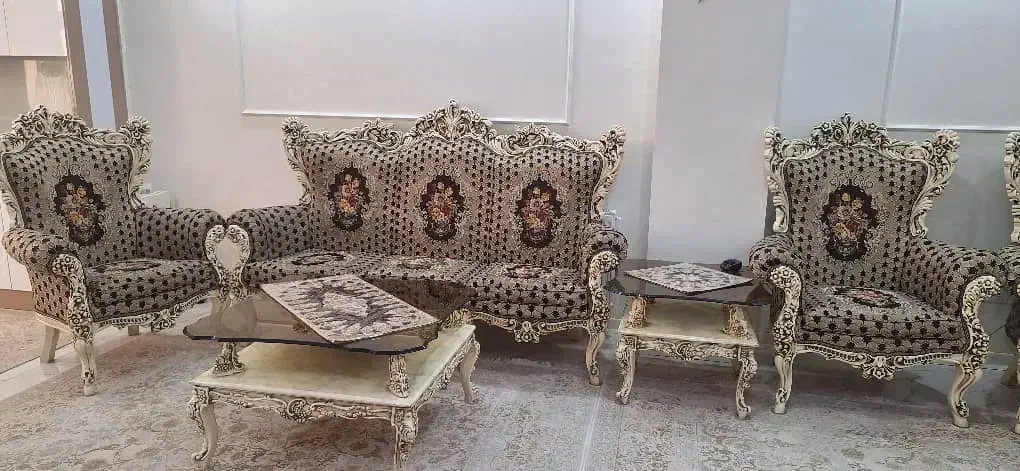 مبل 7نفره+ساعت ایستاده+میز غذاخوری ۴نفره|مبلمان خانگی و میز عسلی|چهاردانگه (تهران), |دیوار