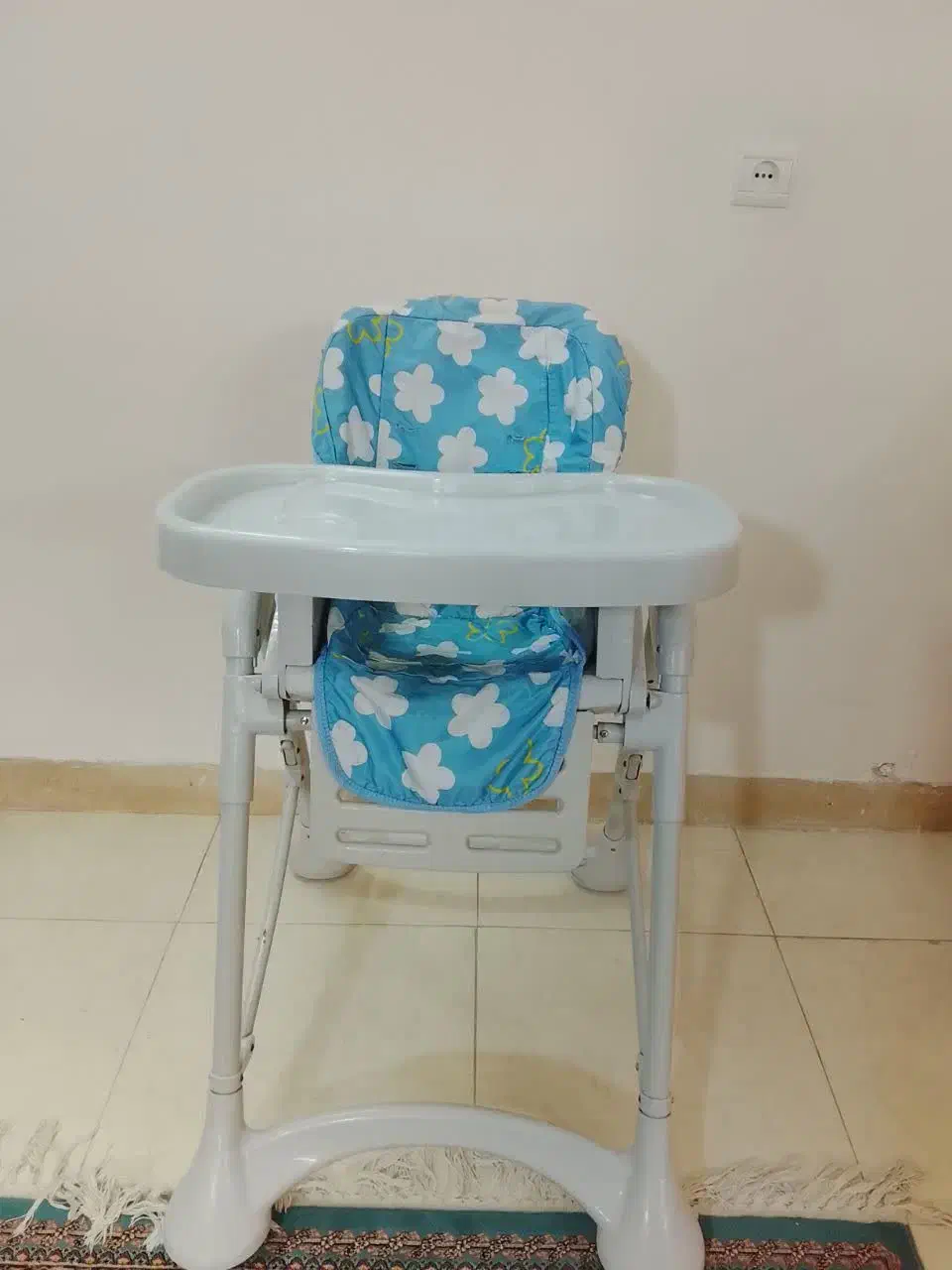 صندلی غذا مارک زویه|تخت و صندلی بچه|محلات, |دیوار