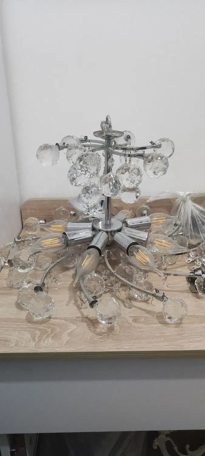 لوستر کریستال|لوستر و چراغ آویز|قم, زنبیل آباد|دیوار