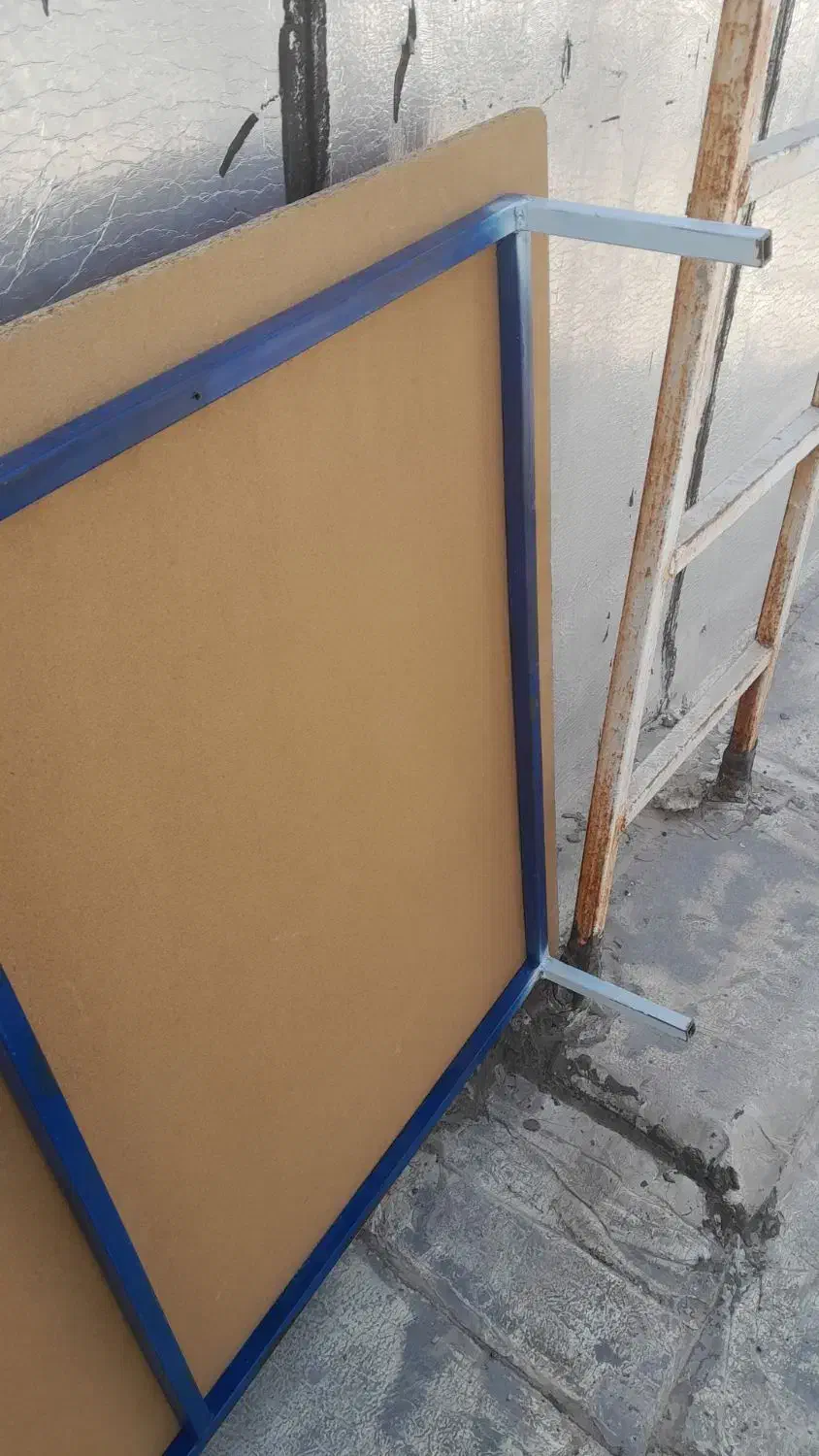 تخت  نوپان.      فلز. یک در ۲|تخت و سرویس خواب|شیراز, شهرک بهشتی|دیوار