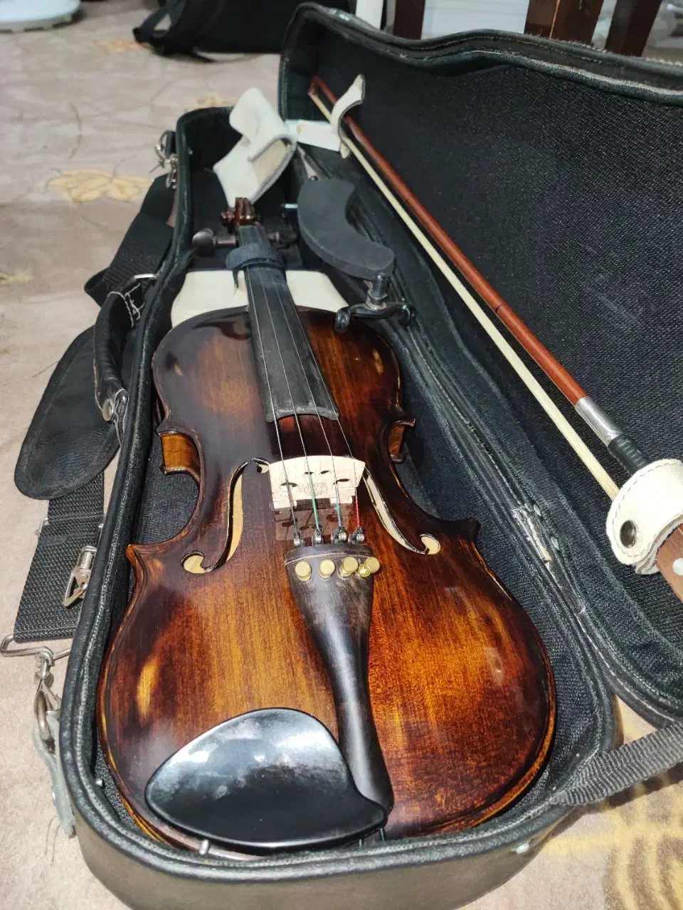 ویولن دست ساز|ویولن|مریوان, |دیوار