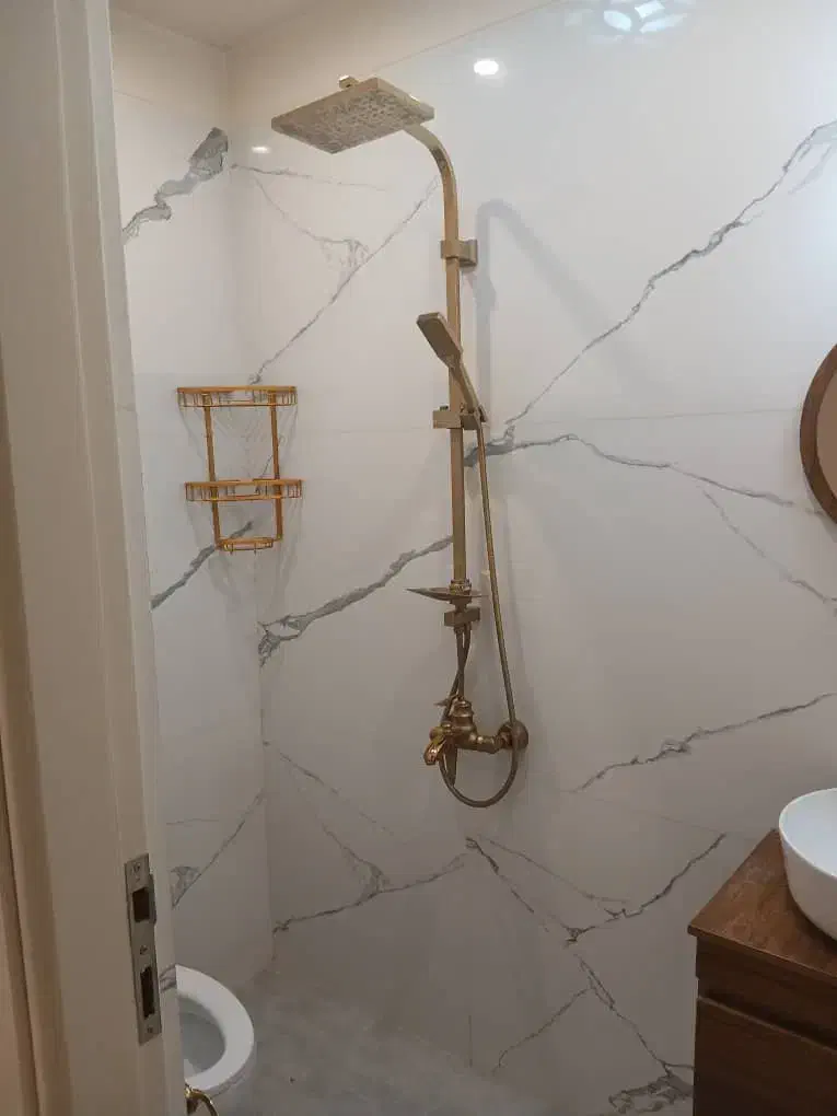 رهن و اجاره ۱۴۰ متری/ سه خواب/کلید نخورده /تکواحدی