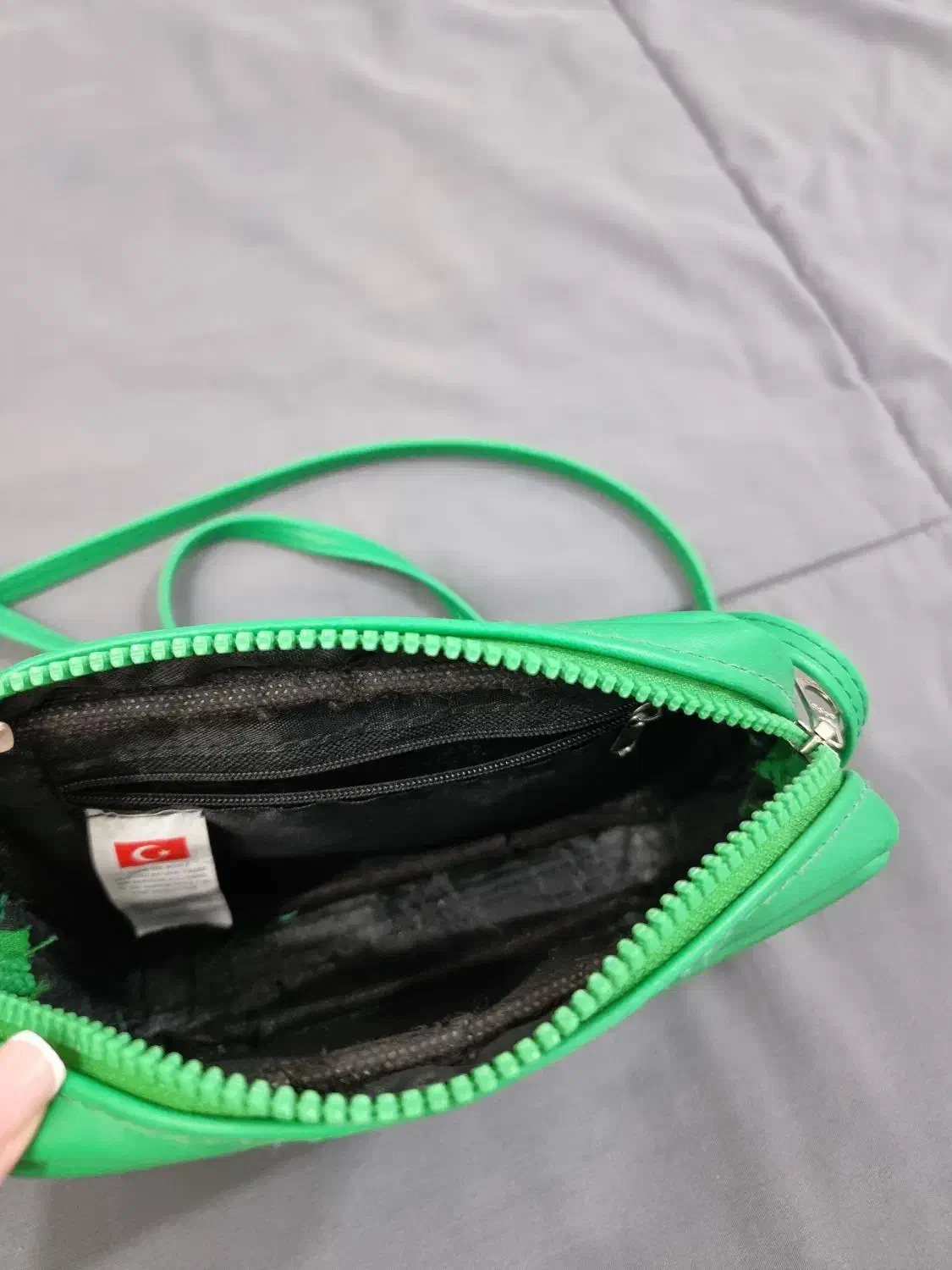 کیف رو دوشی|کیف، کفش، کمربند|بندر کنگان, |دیوار